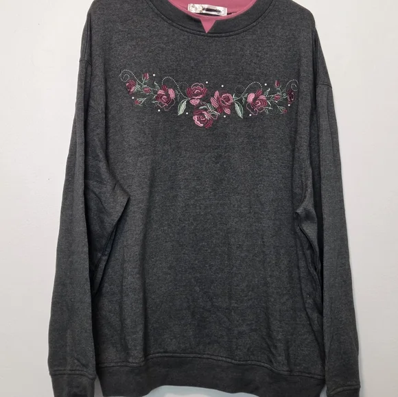 Feathers Dark Gray Floral Women's Sweater - Picture 4 of 13